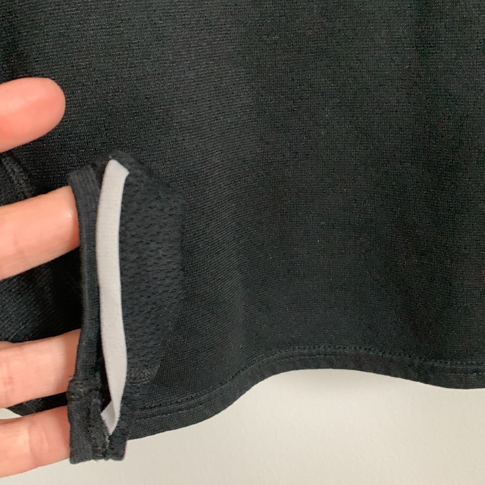 Patagonia baselayer women’s size S black skiing, winter, outdoor shirt - Picture 5 of 5
